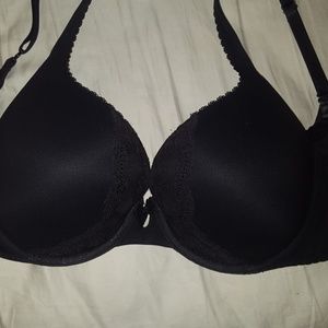 Victoria's Secret black lace bra 36D